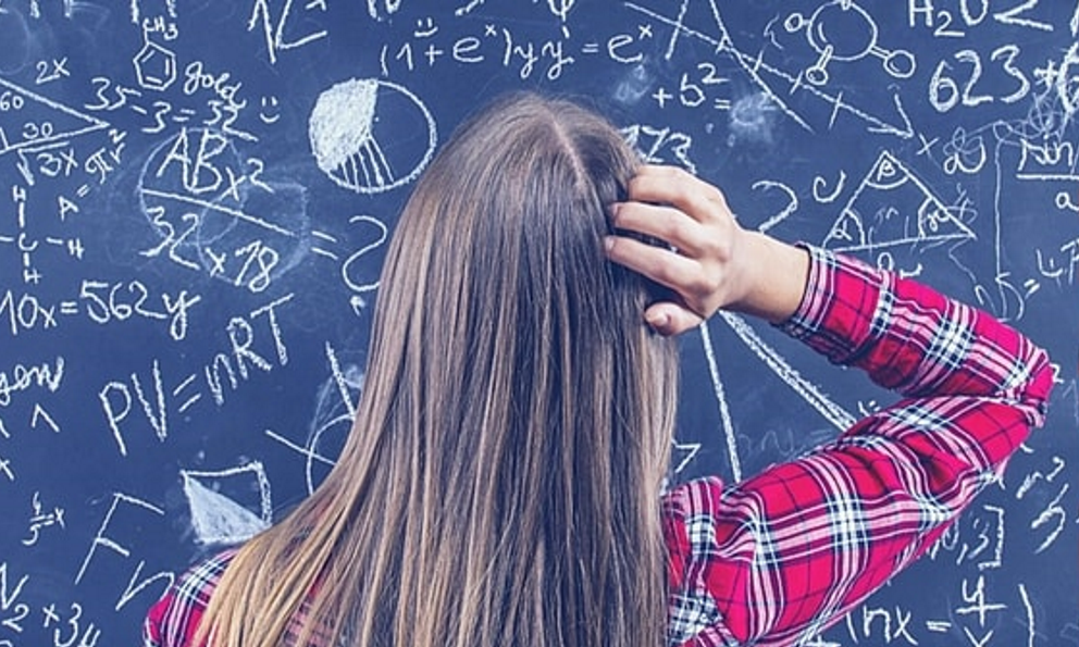 Achieve Your Educational Goals to Enjoy a Brighter Future Achieve Your Educational Goals to Enjoy a Brighter Future