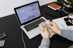 Advanced Funding vs Personal Capital: What Actually Works for Traders?